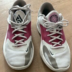 Nike Zoom Freak 4, Men’s Pink and White Athletic Shoes